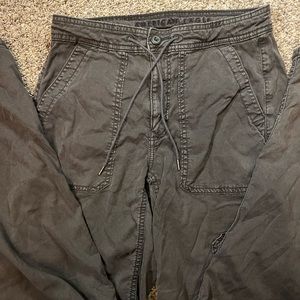 American Eagle Stretch Cargo